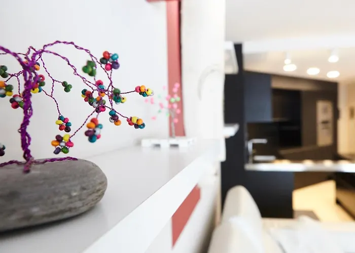 Arana Apartment By Basquehomes